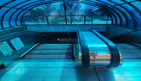 北京大望路地铁通道